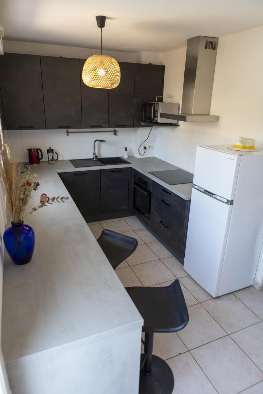 Spacious Duplex With South-facing Terrace Perpignan